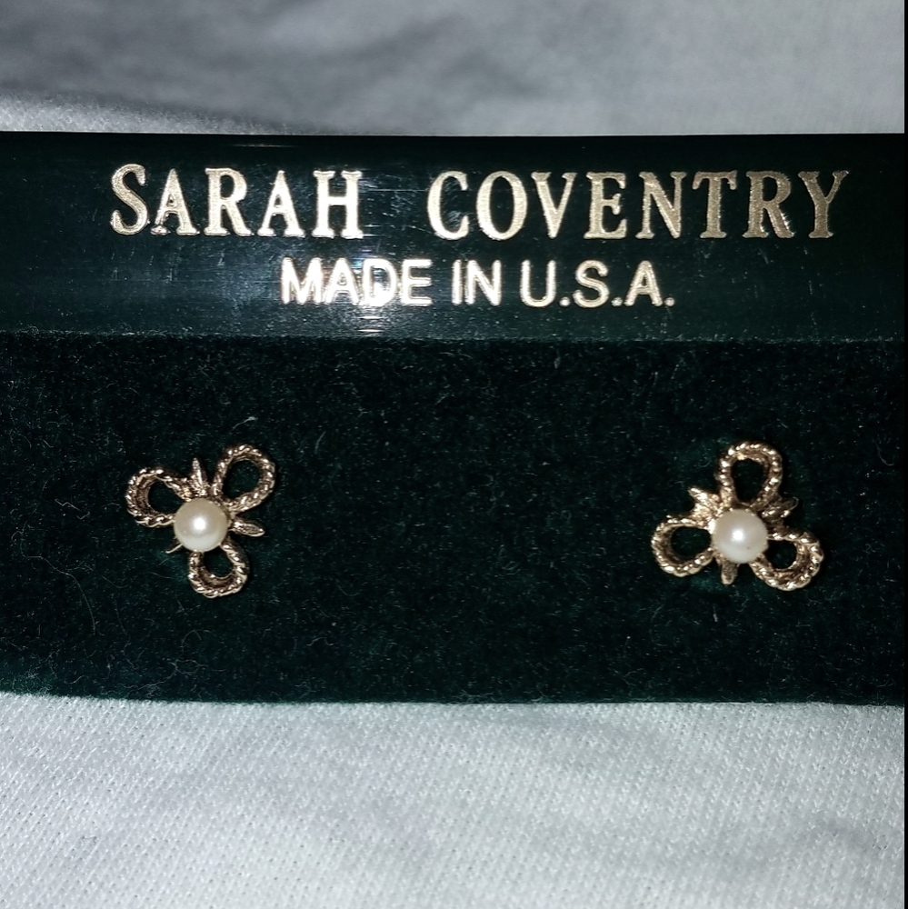 Vintage Sarah Coventry earrings